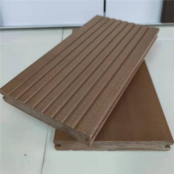 Recycled Plastic Lumber Replacing Timber